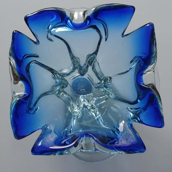 Vintage Blue Blown Glass Dish Ashtray - Picture 5 of 13
